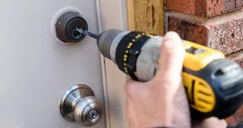Security Locksmith Services East Rockaway, NY 516-268-3219 Security Locksmith Services East Rockaway, NY 516-268-3219 - 13-Key-Broke-In-Lock